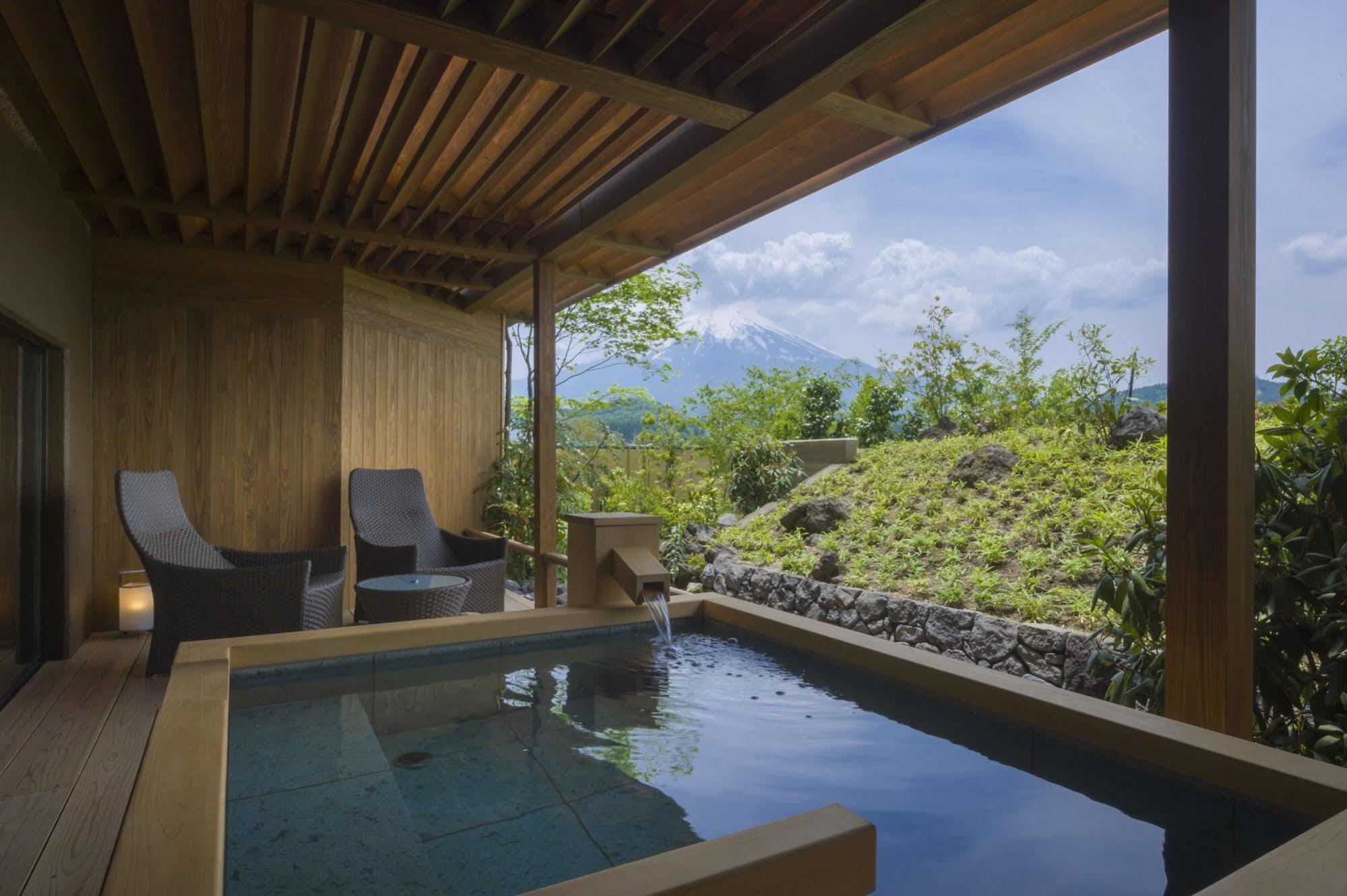 ホテル Fujisan Onsen Bessho Sasa 富士吉田市 エクステリア 写真