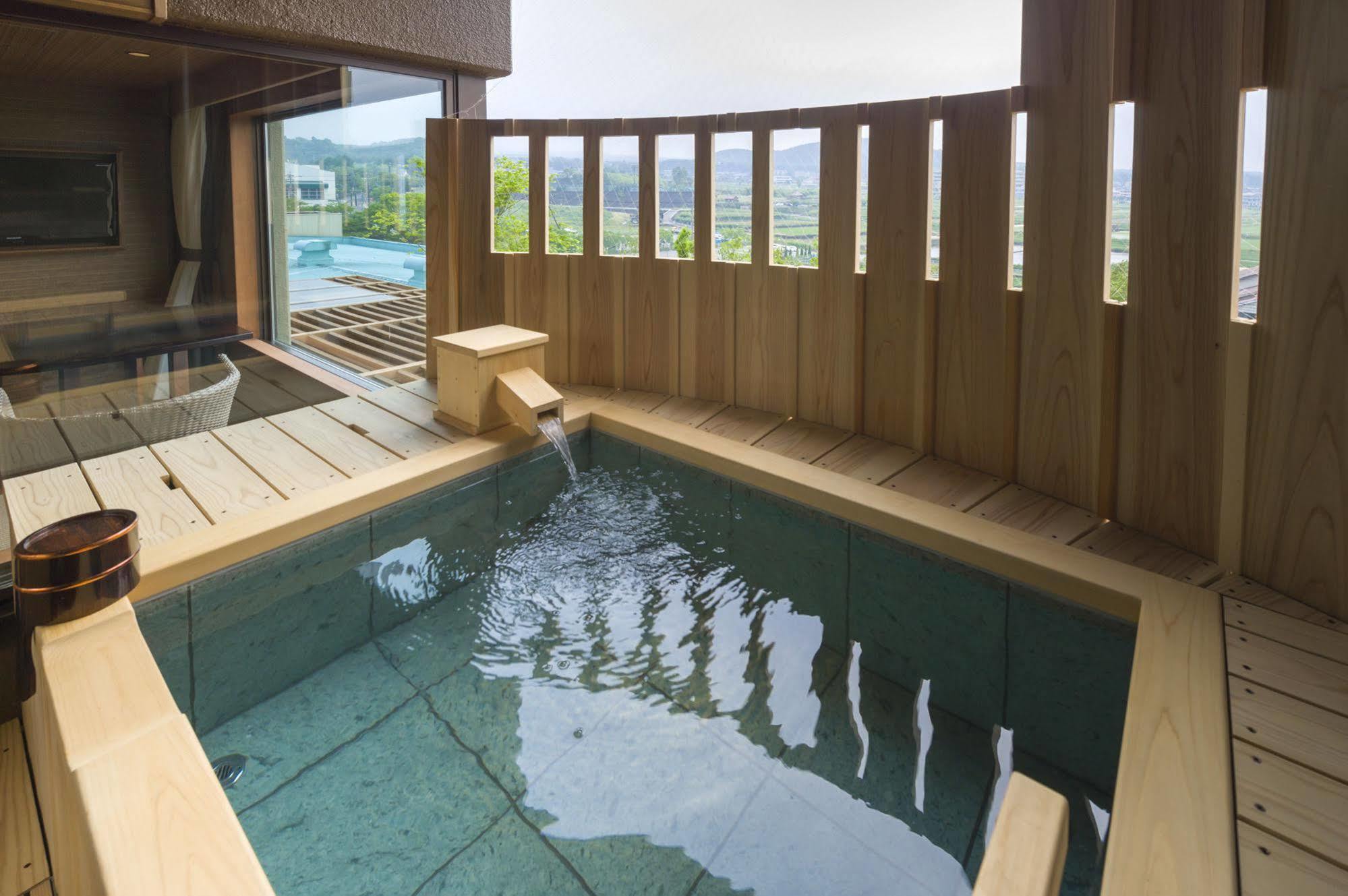 ホテル Fujisan Onsen Bessho Sasa 富士吉田市 エクステリア 写真