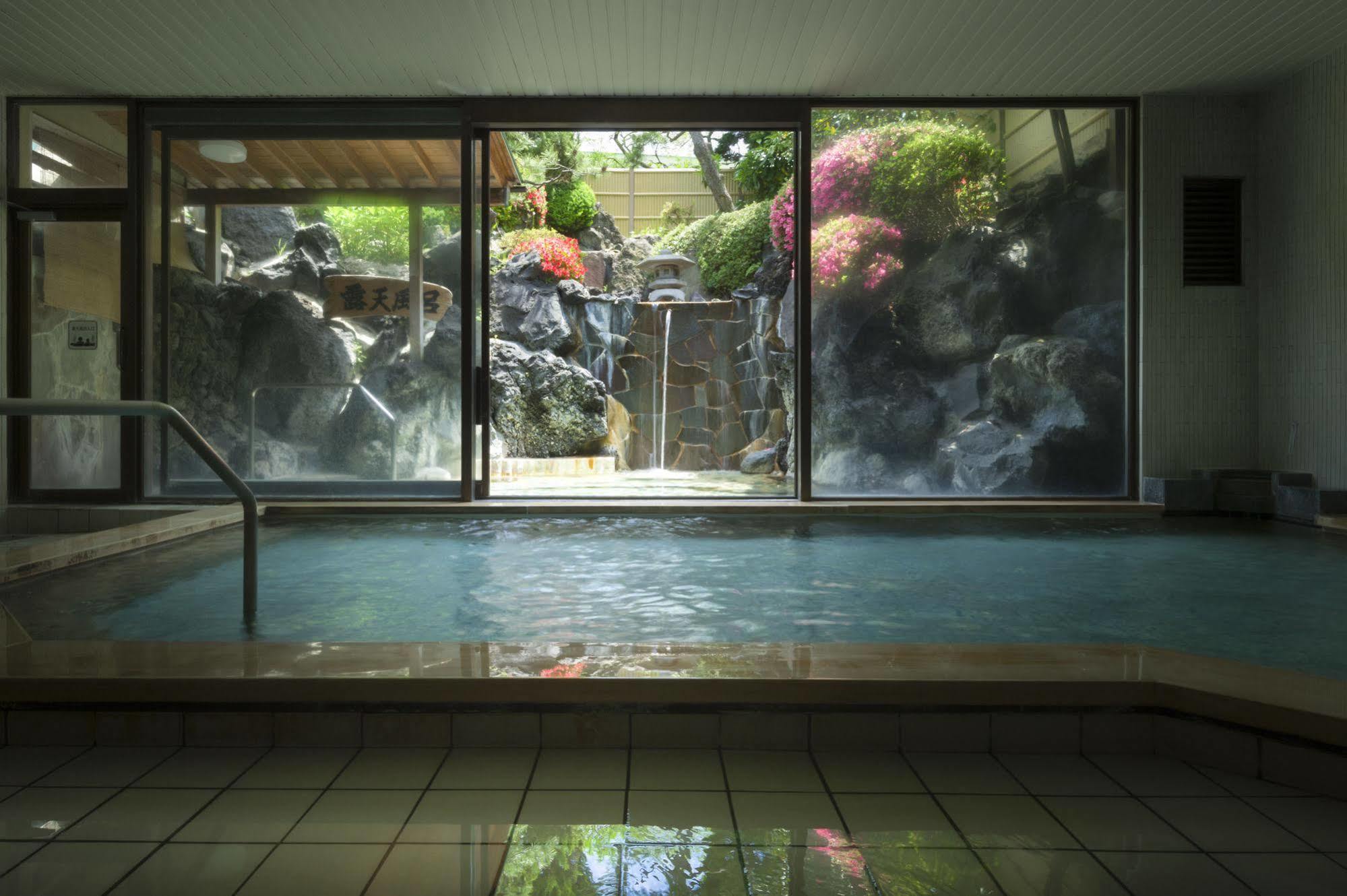 ホテル Fujisan Onsen Bessho Sasa 富士吉田市 エクステリア 写真